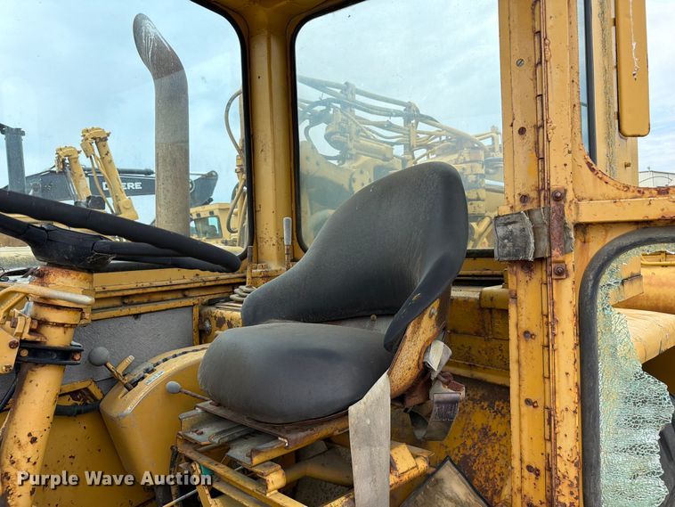image for item DU5751 1975 Caterpillar 623 water wagon