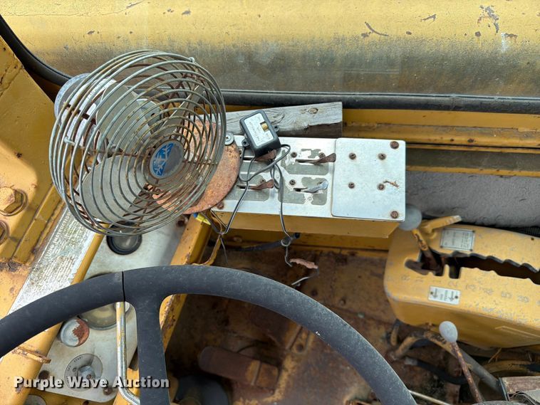 image for item DU5751 1975 Caterpillar 623 water wagon