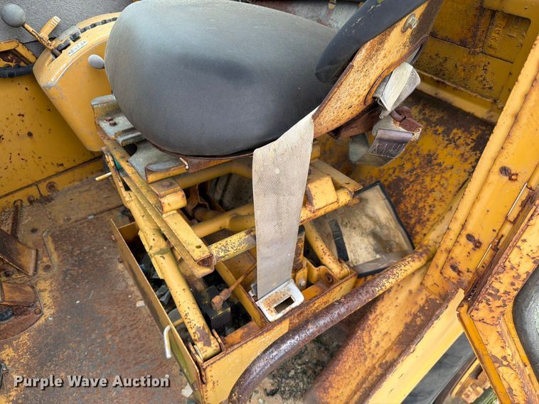 image for item DU5751 1975 Caterpillar 623 water wagon