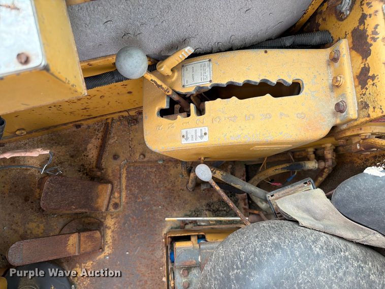 image for item DU5751 1975 Caterpillar 623 water wagon