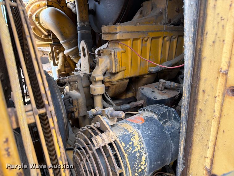 image for item DU5751 1975 Caterpillar 623 water wagon