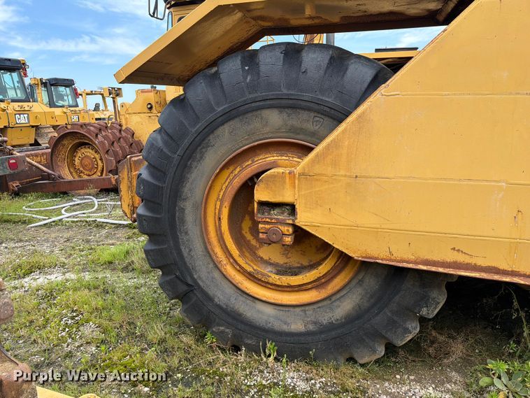 image for item DU5751 1975 Caterpillar 623 water wagon