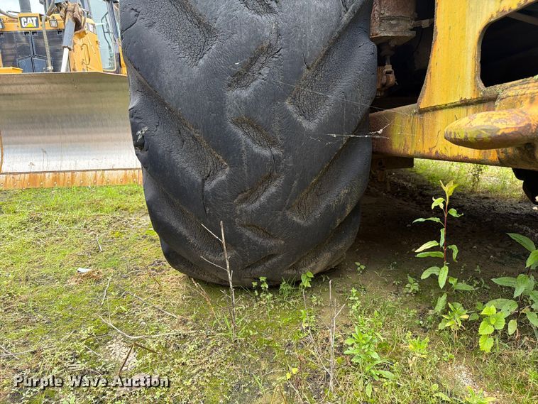 image for item DU5751 1975 Caterpillar 623 water wagon