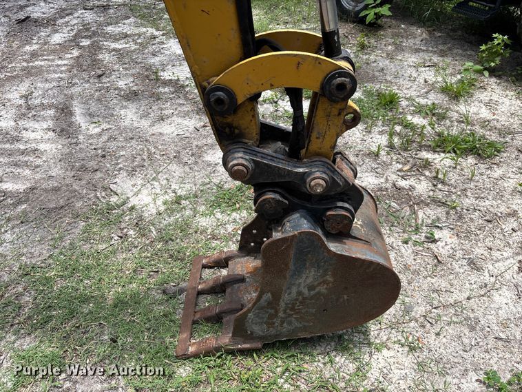 image for item DU6305 2019 Caterpillar 303.5E2 mini excavator