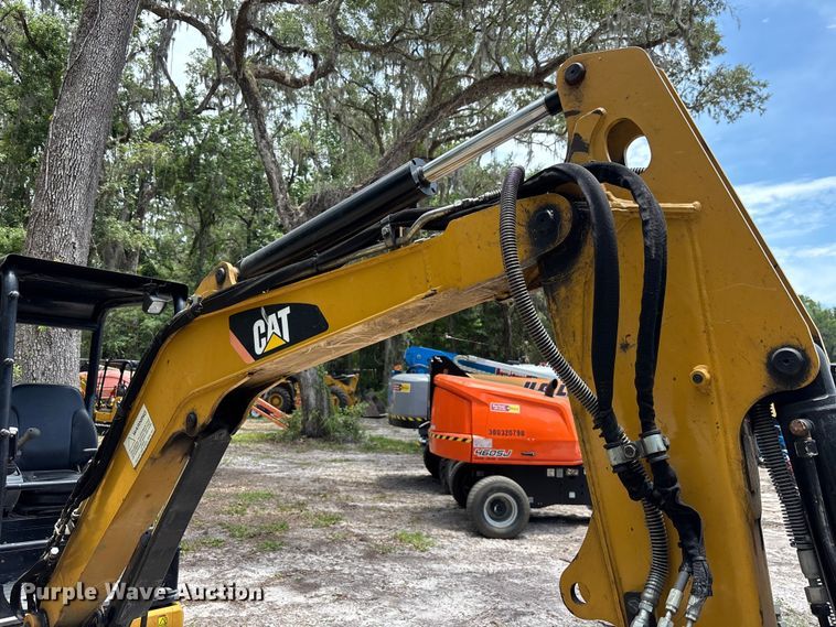 image for item DU6305 2019 Caterpillar 303.5E2 mini excavator