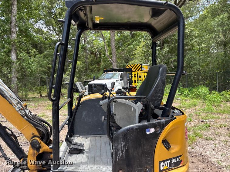 image for item DU6305 2019 Caterpillar 303.5E2 mini excavator