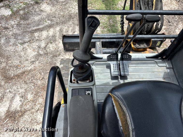 image for item DU6305 2019 Caterpillar 303.5E2 mini excavator