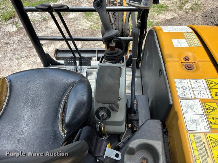 image for item DU6305 2019 Caterpillar 303.5E2 mini excavator