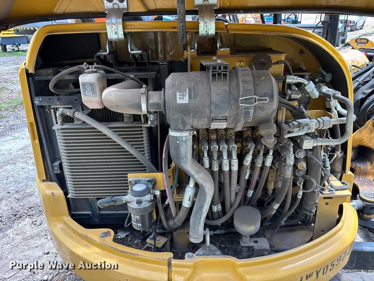 image for item DU6305 2019 Caterpillar 303.5E2 mini excavator