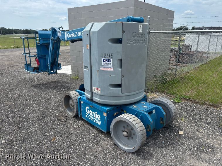 image for item DU6306 2000 Genie Z-30/20N boom lift