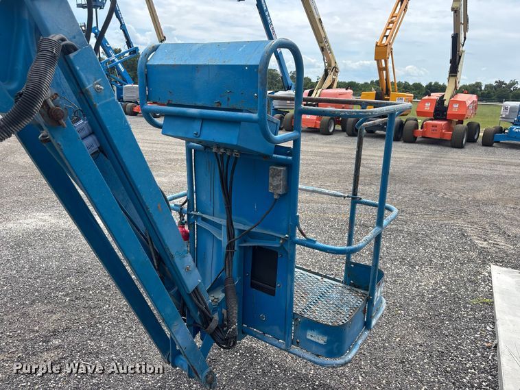 image for item DU6306 2000 Genie Z-30/20N boom lift