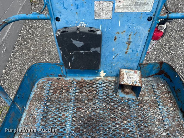 image for item DU6306 2000 Genie Z-30/20N boom lift