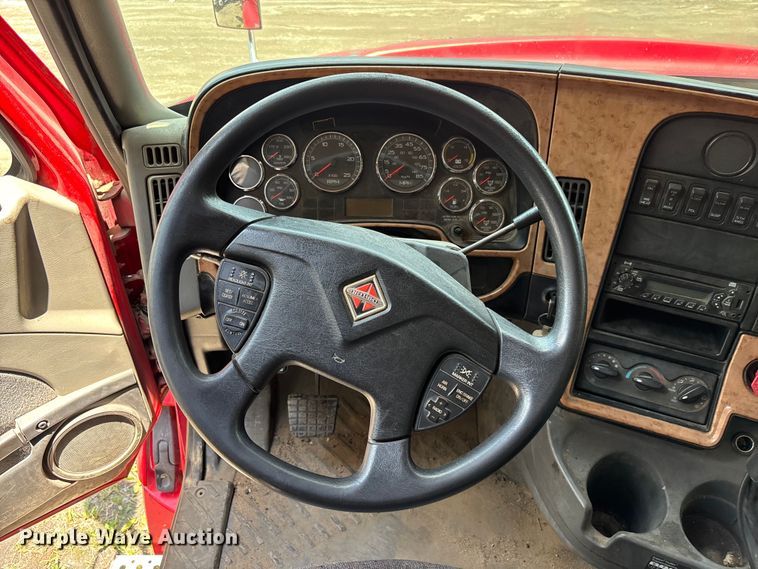 image for item DU6312 2011 International ProStar 