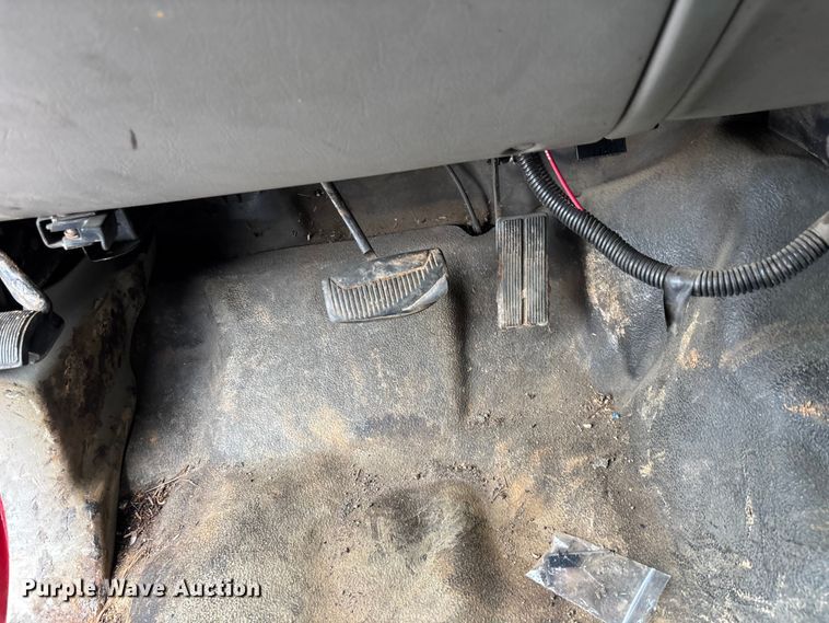 image for item DU6314 2001 Ford F450 Super Duty dump truck