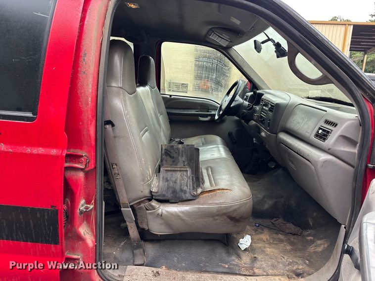 image for item DU6314 2001 Ford F450 Super Duty dump truck