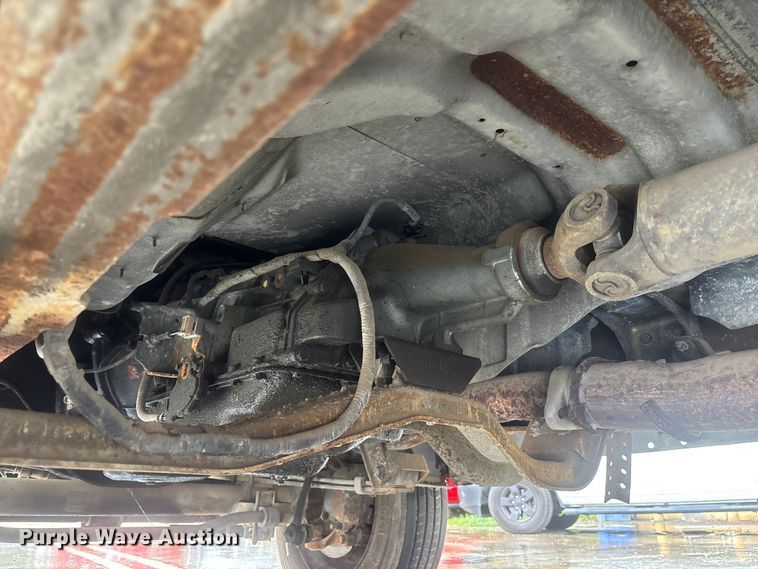 image for item DU6314 2001 Ford F450 Super Duty dump truck