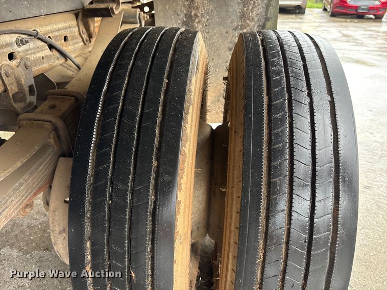 image for item DU6314 2001 Ford F450 Super Duty dump truck