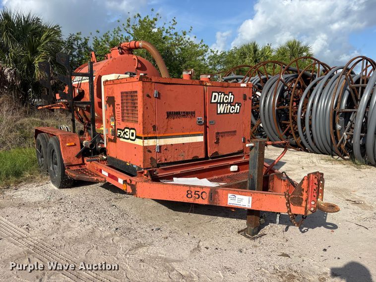 image for item DU6315 2013 Ditch witch FX30 vacuum excavator