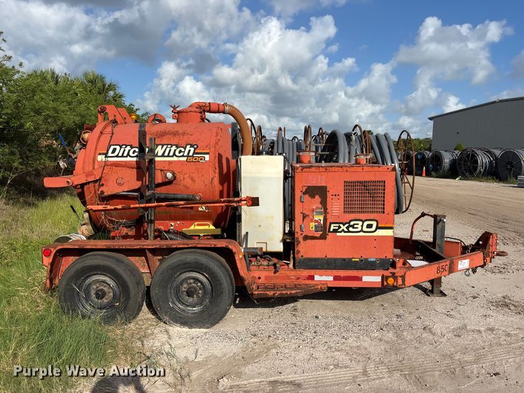 image for item DU6315 2013 Ditch witch FX30 vacuum excavator