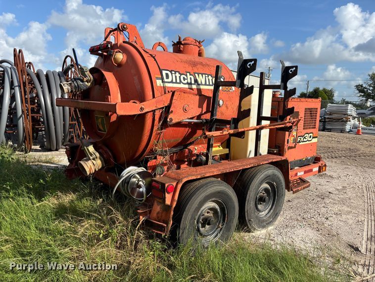 image for item DU6315 2013 Ditch witch FX30 vacuum excavator