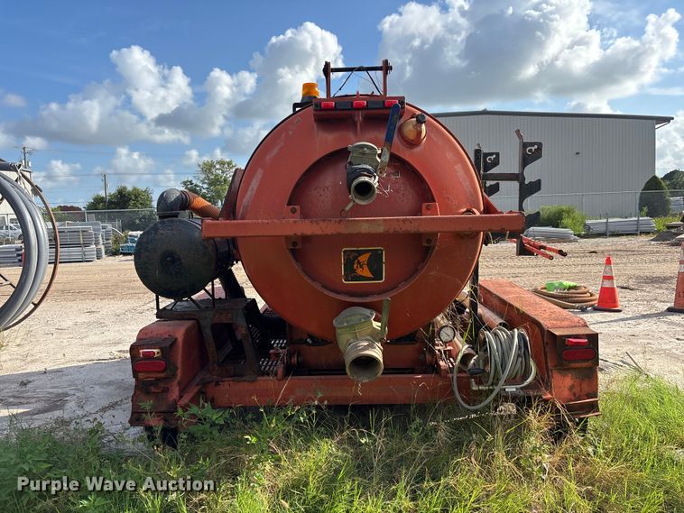 image for item DU6315 2013 Ditch witch FX30 vacuum excavator