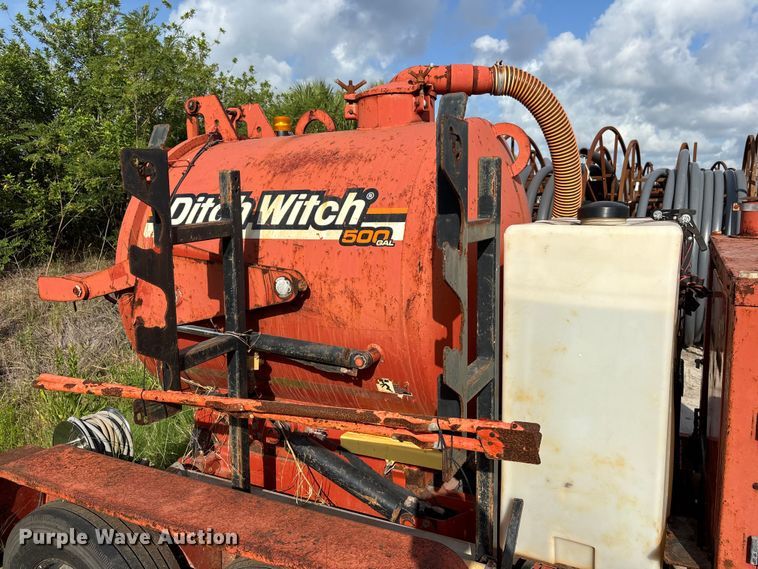 image for item DU6315 2013 Ditch witch FX30 vacuum excavator