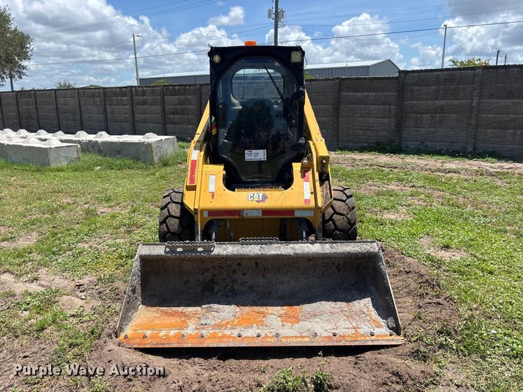 image for item DU6345 2023 Caterpillar 262D3 skid steer loader