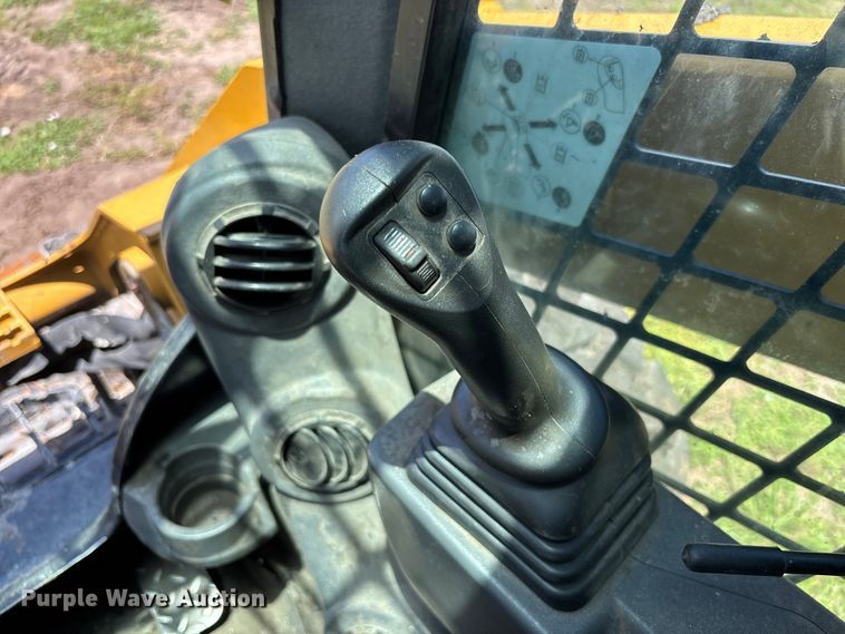 image for item DU6345 2023 Caterpillar 262D3 skid steer loader