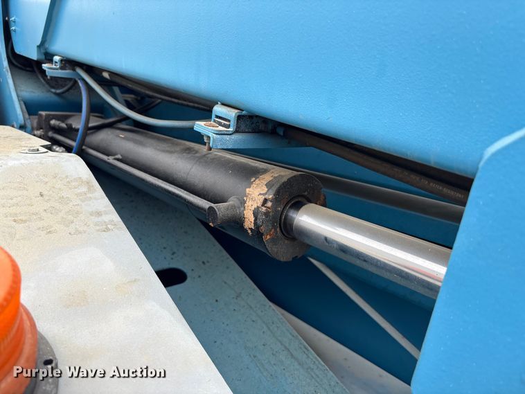 image for item DU6350 2012 Genie Z-40/23N RJ boom lift