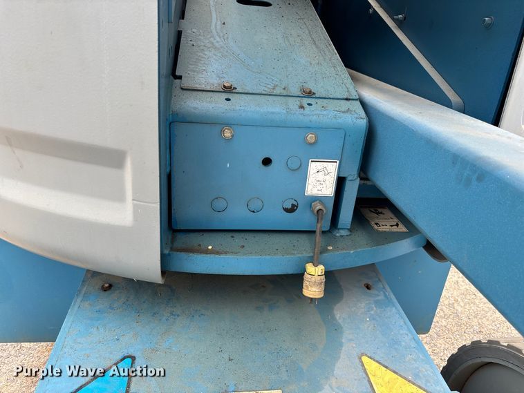 image for item DU6350 2012 Genie Z-40/23N RJ boom lift