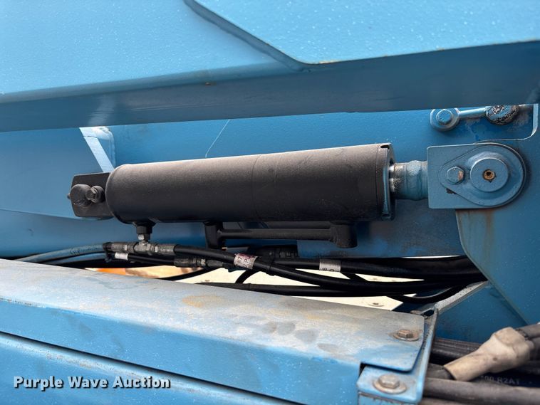 image for item DU6350 2012 Genie Z-40/23N RJ boom lift
