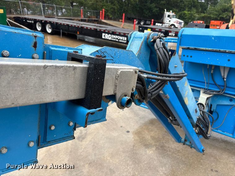image for item DU6352 2011 Genie S-65 boom lift