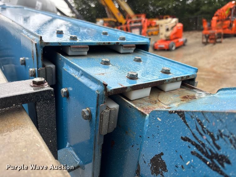 image for item DU6352 2011 Genie S-65 boom lift