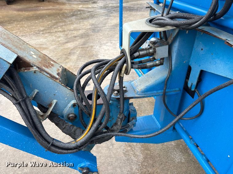 image for item DU6352 2011 Genie S-65 boom lift