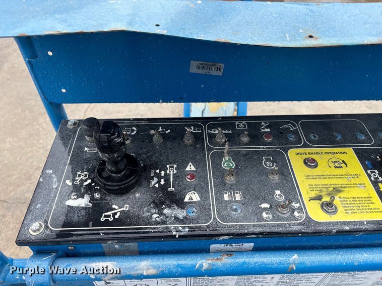 image for item DU6352 2011 Genie S-65 boom lift