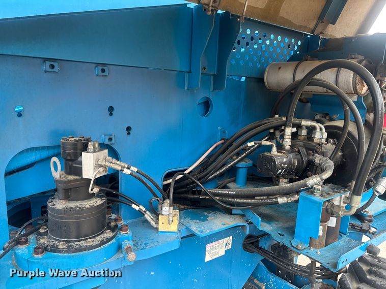 image for item DU6352 2011 Genie S-65 boom lift