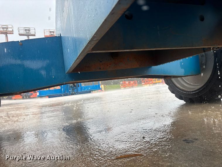 image for item DU6352 2011 Genie S-65 boom lift