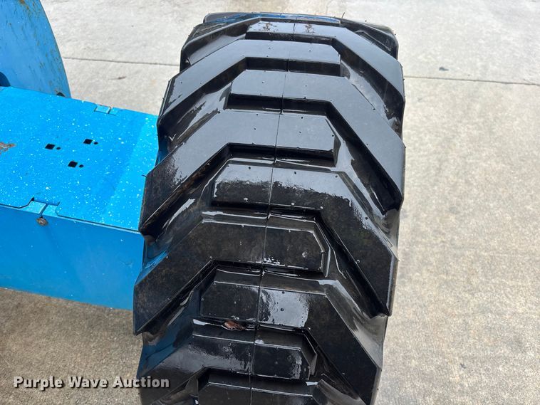 image for item DU6352 2011 Genie S-65 boom lift