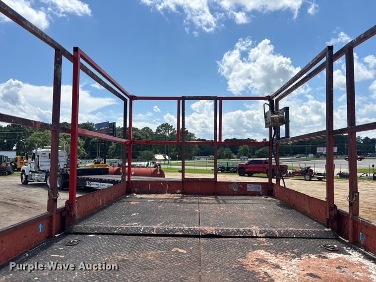 image for item DU6365 Skyjack SJ8243 scissor lift