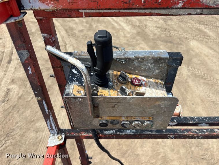 image for item DU6365 Skyjack SJ8243 scissor lift