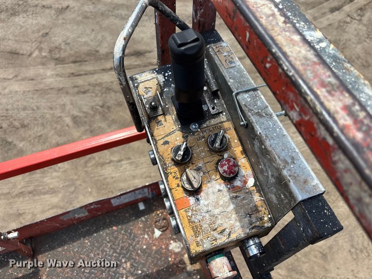 image for item DU6365 Skyjack SJ8243 scissor lift