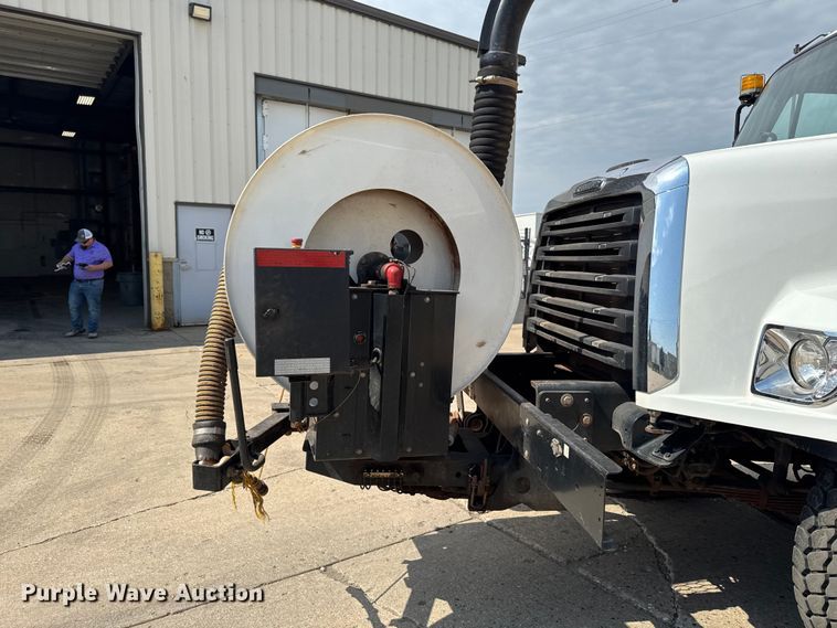 image for item DV2013 2015 Freightliner 108SD sewer jetter truck