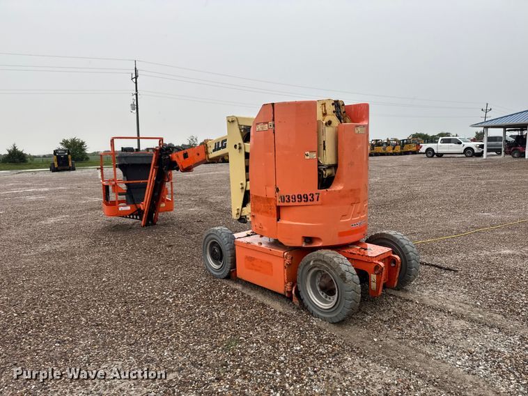 image for item DV2026 2015 JLG E300AJP boom lift