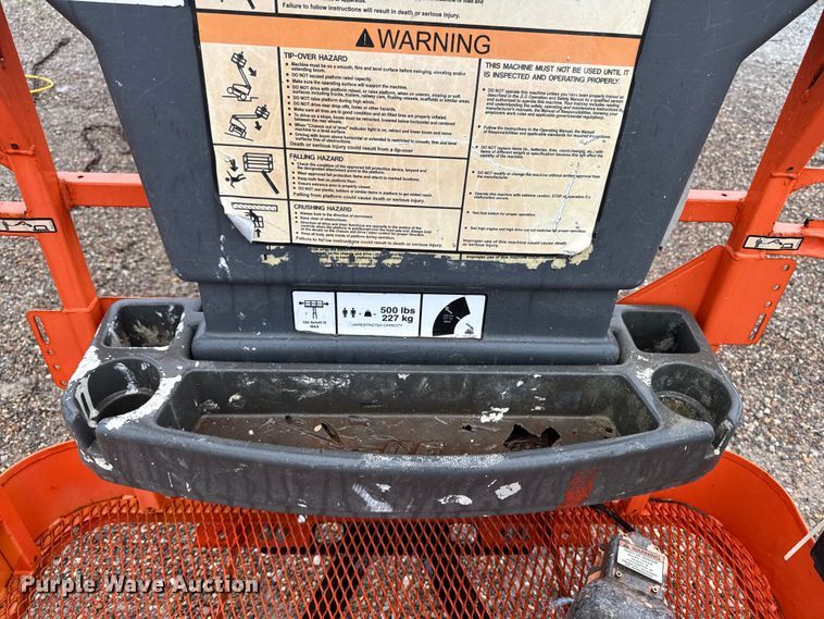 image for item DV2026 2015 JLG E300AJP boom lift