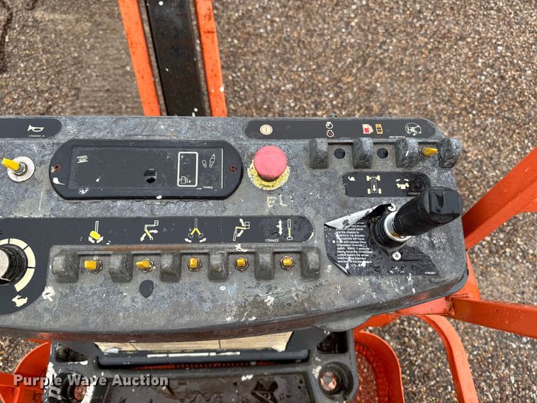 image for item DV2026 2015 JLG E300AJP boom lift