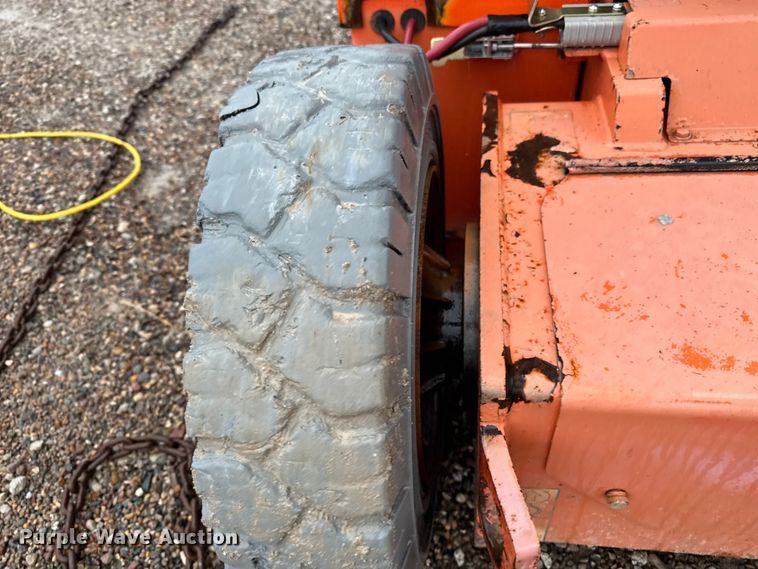 image for item DV2026 2015 JLG E300AJP boom lift