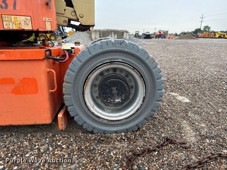 image for item DV2026 2015 JLG E300AJP boom lift