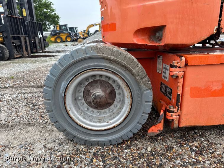 image for item DV2026 2015 JLG E300AJP boom lift