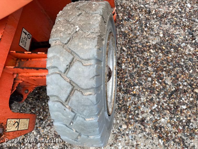 image for item DV2026 2015 JLG E300AJP boom lift