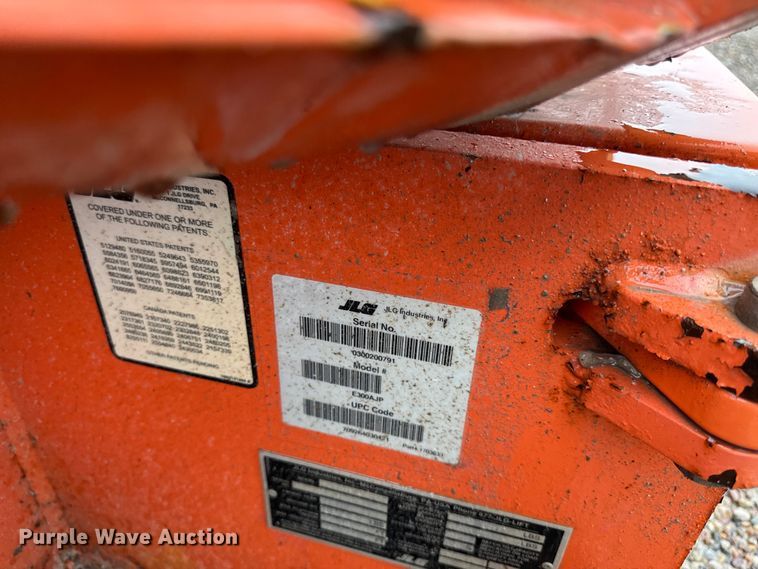 image for item DV2026 2015 JLG E300AJP boom lift